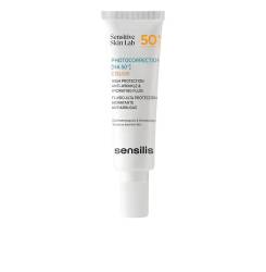 Fluid facial nuantator Sensilis PHOTOCORRECTION [HA 50+] SPF50+ 50 ml